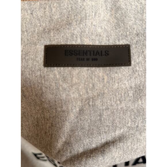 Fear of God ESSENTIALS Men's Hoodie In Dark Oatmeal  NWT - Picture 4 of 11